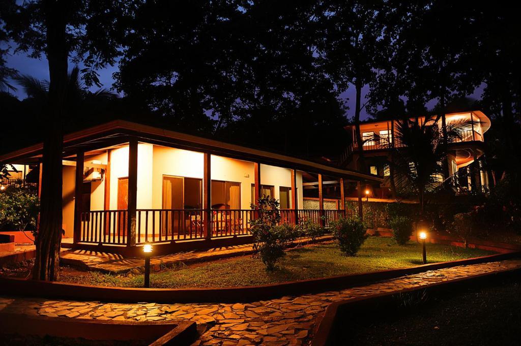 Hotel Sugar Beach Las Catalinas Екстер'єр фото